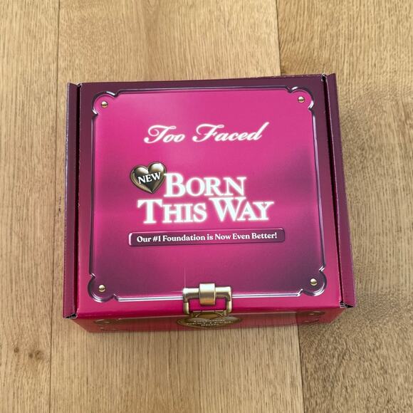 Too Faced Foundation Born This Way 1 fl oz Natural Beige - Picture 4 of 4